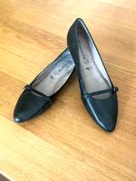Leder Ballerinas von Tamaris in 41,5 schwarz NP60,- München - Hadern Vorschau