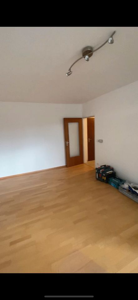 2 Zimmer Wohnung mit Loggia in Hildesheim
