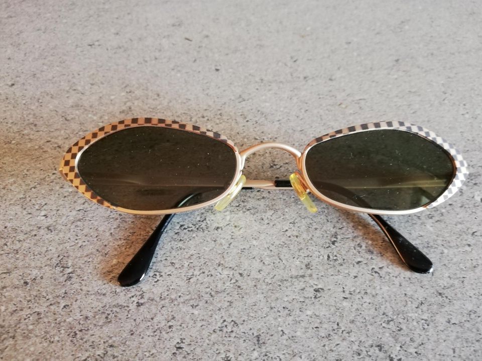 Damen Sonnenbrille in Karlsruhe
