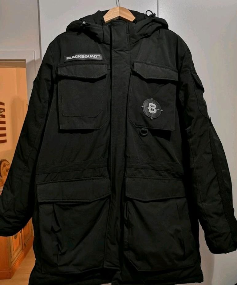 Winterjacke von Black Squad XL in Thalmassing