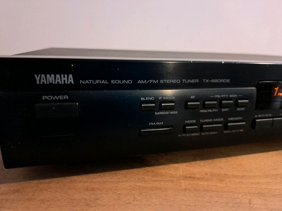 Yamaha TX-680RDS Tuner Radio * AM/FM Natural Sound * Schwarz * in Oberzent