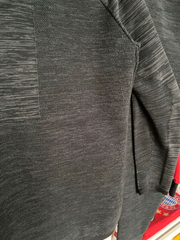 Nike Tech Knit Anzug M Fleece schwarz meliert Windbreaker Hose in Paderborn