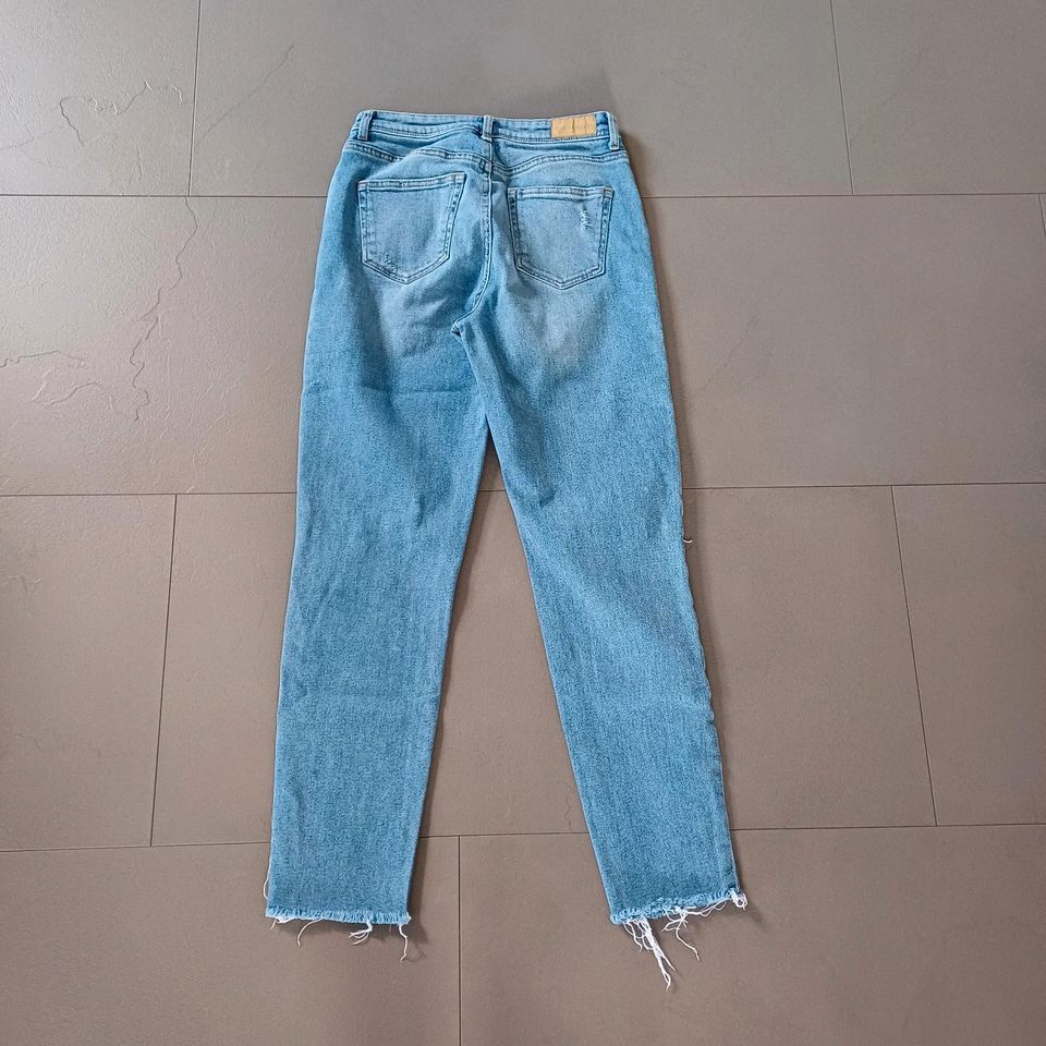Jeans C&A 36 in Mistelgau