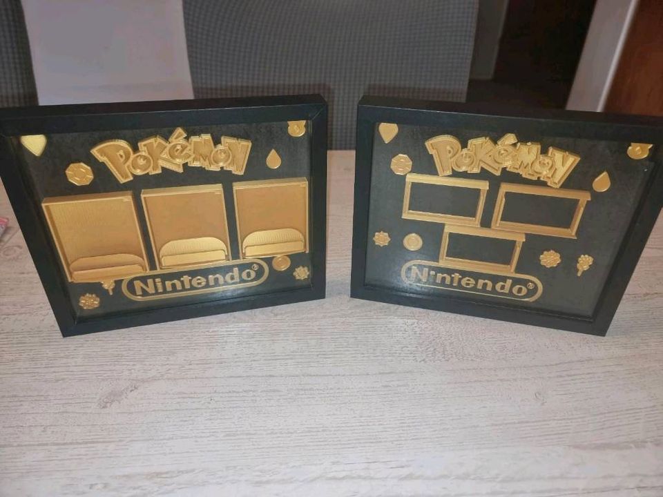 Pokemon Editionen Bilderrahmen (Gold,Silber,Gelb,Blau etc) in Waxweiler