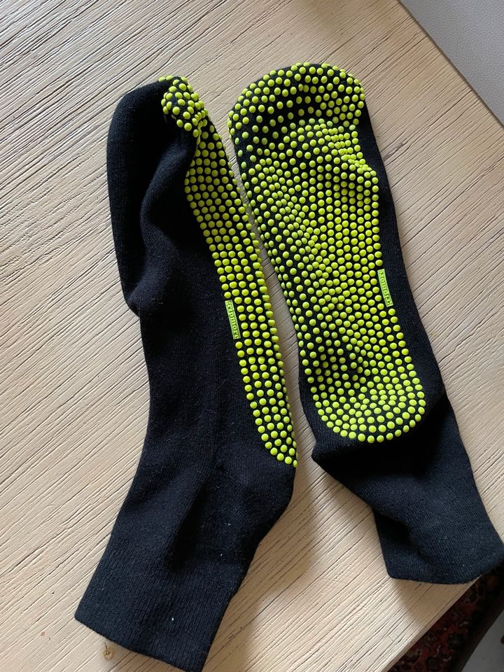 GRIPMORE - Socken - Gr. 42-44 - NEU in Sachsenheim