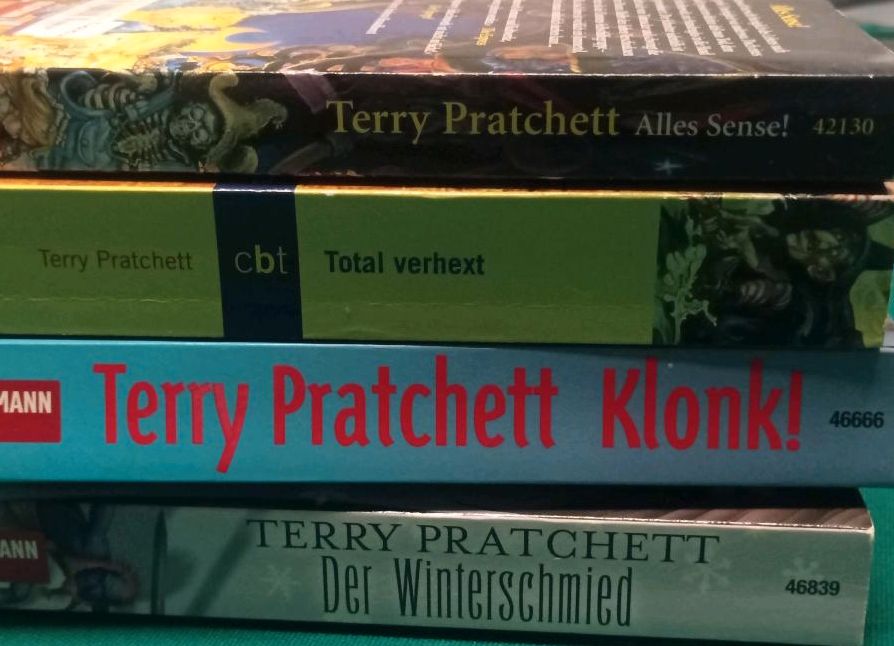 Terry Pratchett - Scheibenwelt Romane - Goldmann & cbt in Essen