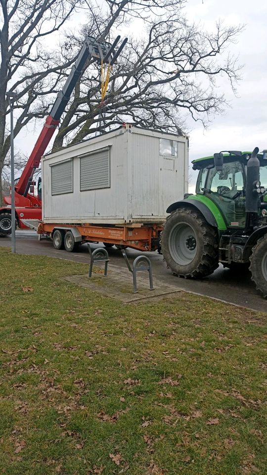 Transport Transportarbeiten Schlepper Tieflader Kipper in Markdorf