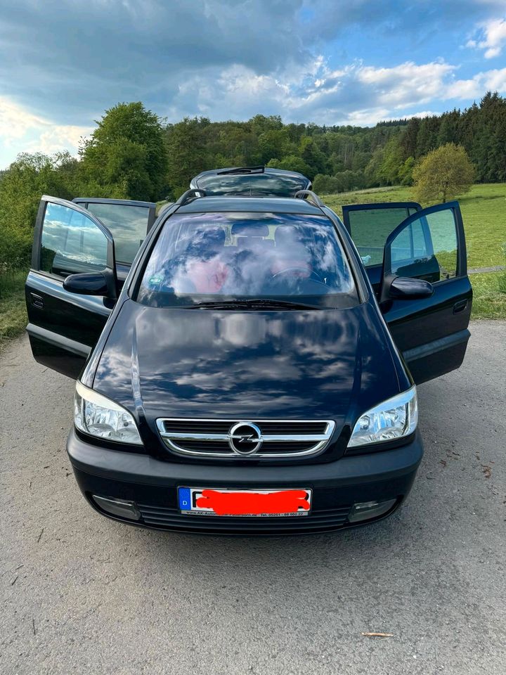 Opel Zafira 1,8 TÜV Neu 04,2026 7sitzer in Frankenberg (Eder)