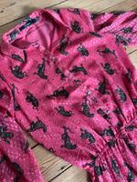 Guess Kleid gr.S Damen Tiger rosa neuwertig NP 120€ Berlin - Lichtenberg Vorschau