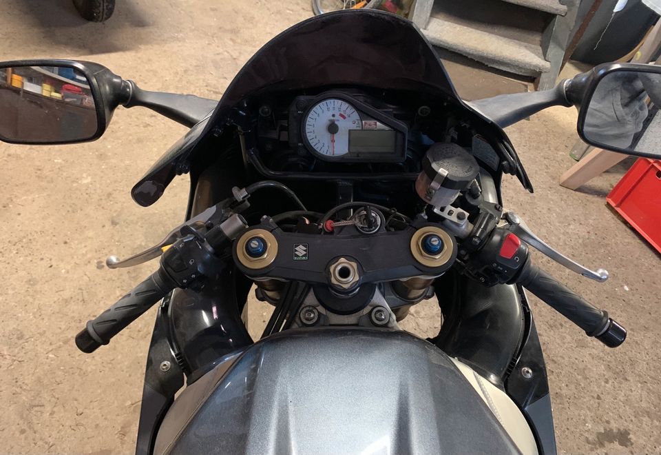 ❗️UPDATE‼️ Suzuki GSXR 1000 K2 Bj. 2001 in Durbach