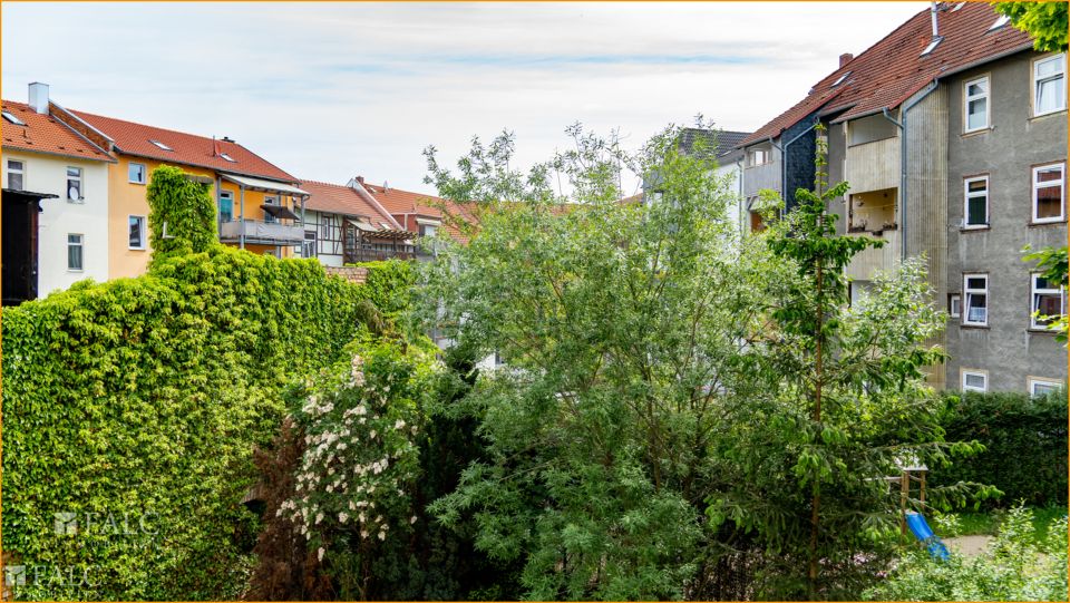 Potenzial für`s Kapital: Solides, ausbaufähiges und attraktives Mehrfamilienhaus in schöner Lage in Arnstadt
