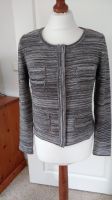 Strickjacke Kurzjacke grau meliert Chanel-Stil Gr 38 w. Neu Kr. München - Unterschleißheim Vorschau