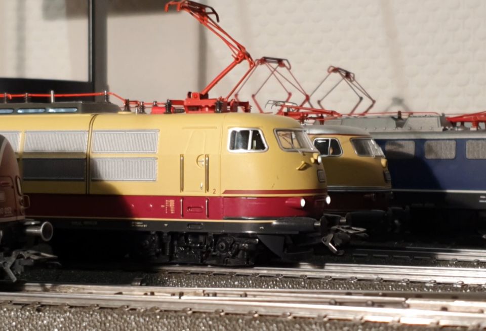 Märklin 37573. Die Schöne und die Schnelle E 103 in Castrop-Rauxel