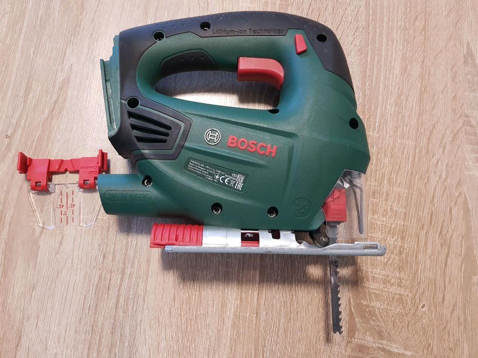 Bosch Aku Stichsäge PST LI 18 Volt System in Brieselang