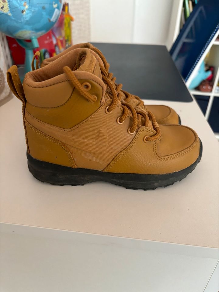 Kinderschuhe Nike Größe 29.5 in Salzgitter