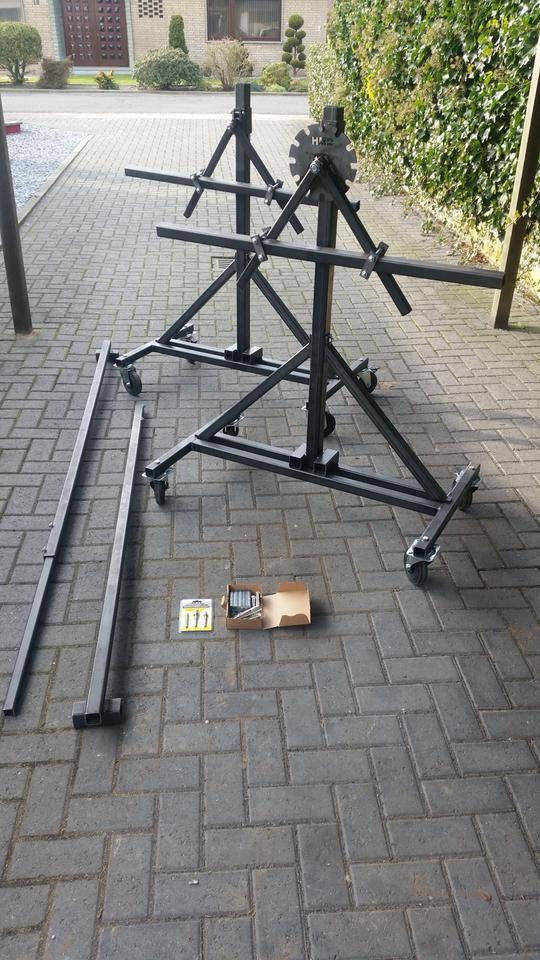 Drehgestell für Karosserie Arbeiten, Universal 360° drehbar. Neu in Goch