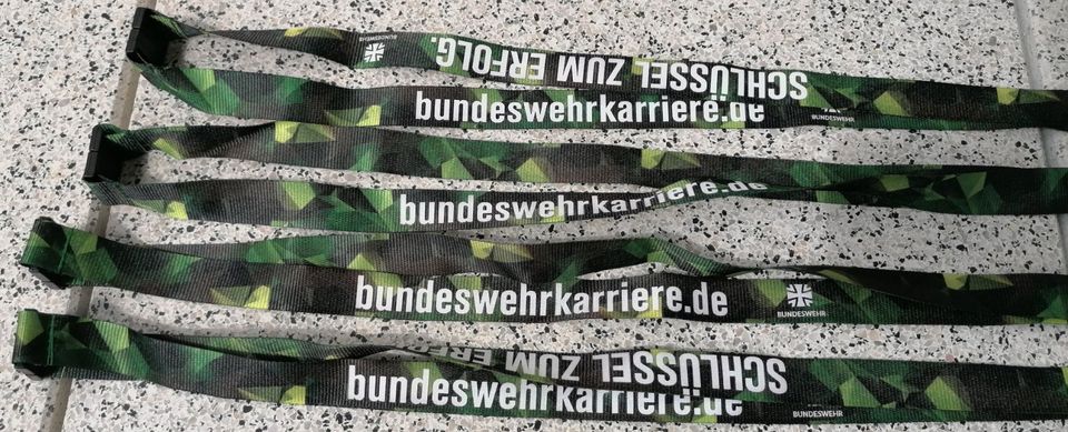 4 Bundeswehr Bw Schlüsselband Schlüsselanhänger Lanyard Flecktarn in Wiesbaden