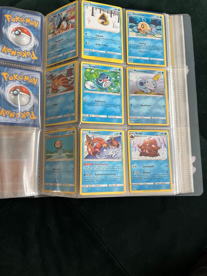 Pokémon Album inklusive Karten in Diepholz