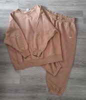 Damen Nike Jogginganzug/Jogger Gr 52-54 Nordrhein-Westfalen - Krefeld Vorschau