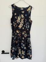 Kleid/Sommerkleid Vero Moda Größe S Hessen - Melsungen Vorschau