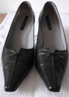 schwarzer Markenschuh echtes Leder 39,5 Damenschuh Pumps Gothic Essen - Essen-Borbeck Vorschau