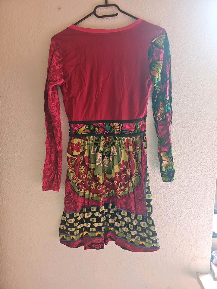 Mädchen kleid desigual 158/164 in Verden