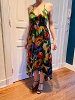 Sommerkleid mit Blumen Gr. S NP 50€ Hamburg-Nord - Hamburg Eppendorf Vorschau