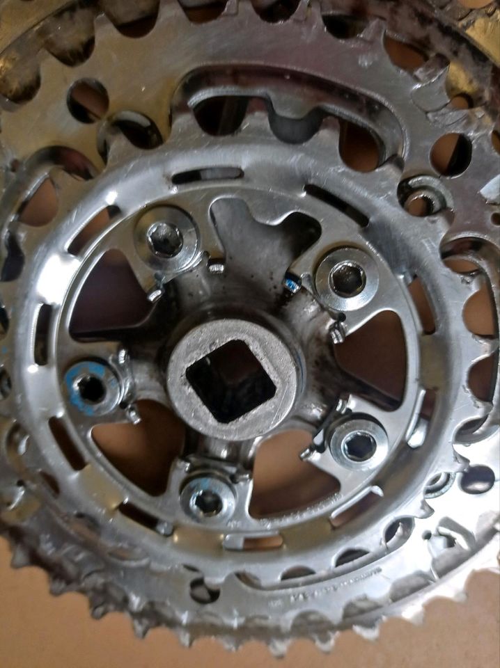 Kurbel Shimano STX / 175mm / 4 Kant / 42-34-24 / FC-MC30 in Münchberg