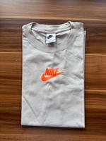 Nike T Shirt mit Backprint grau S neu Baden-Württemberg - Appenweier Vorschau
