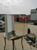 Spiegelschrank mit Steckdose u. Licht Hessen - Greifenstein Vorschau