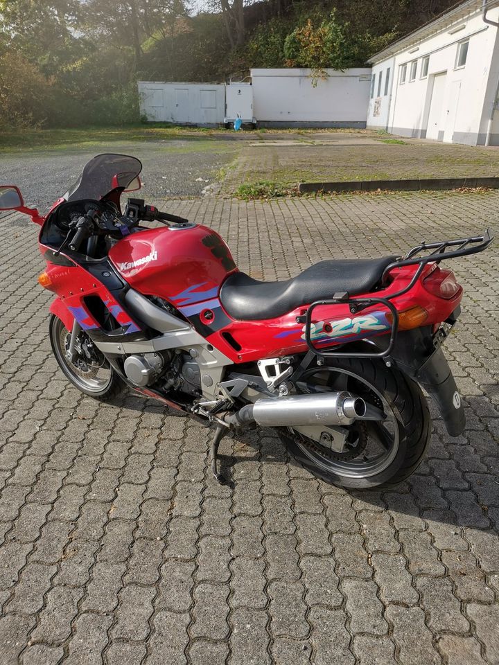 Kawasaki ZZR 600 in Motten