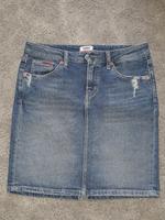 Tommy Hilfiger Jeansrock NEUWERTIG Rheinland-Pfalz - Bendorf Vorschau