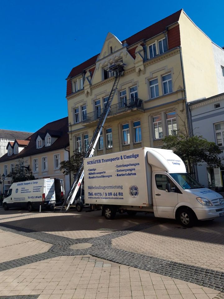 SCHÄFER MÖBELLIFT / UMZUGSLIEFT / AUSSENAUFZUG VERMIETUNG in Brandenburg an der Havel