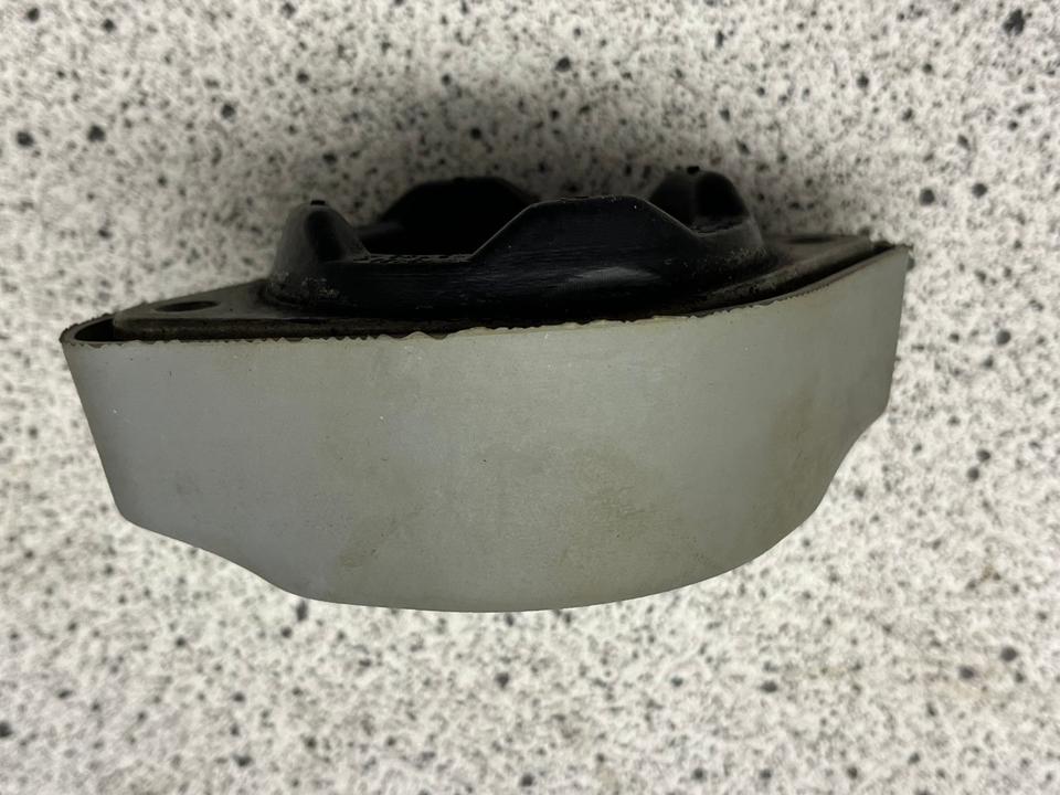 Lagerauflösung VAG 8D0 399 151 J Lager Gummimetalllager NEU in Salzgitter