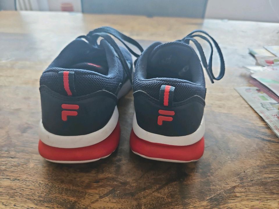 Fila Hallenturnschuhe Gr.32 *Kaum getragen* in Köln