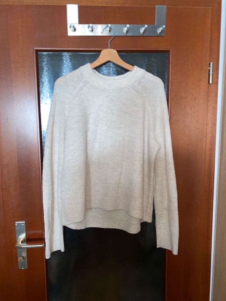 Strickpullover in Bornheim