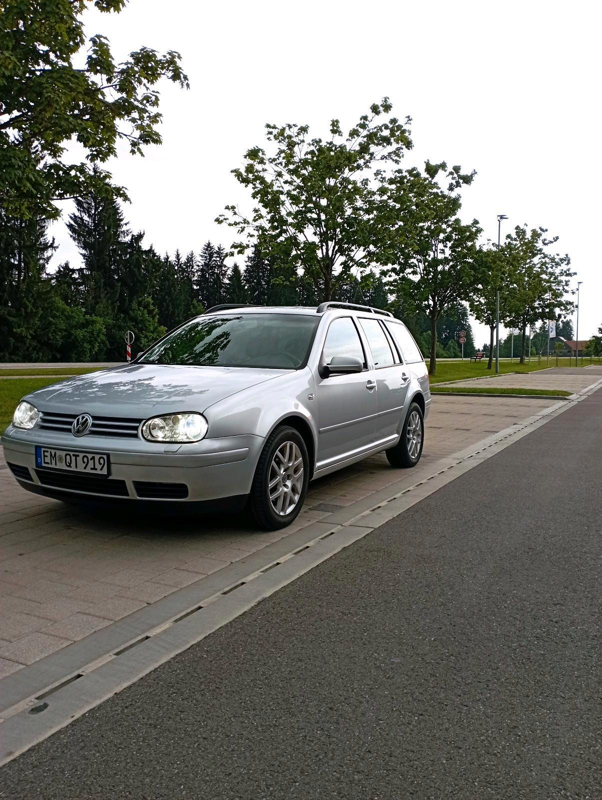 Abbildung des Autos WV Golf 4 Variant 2003 a…