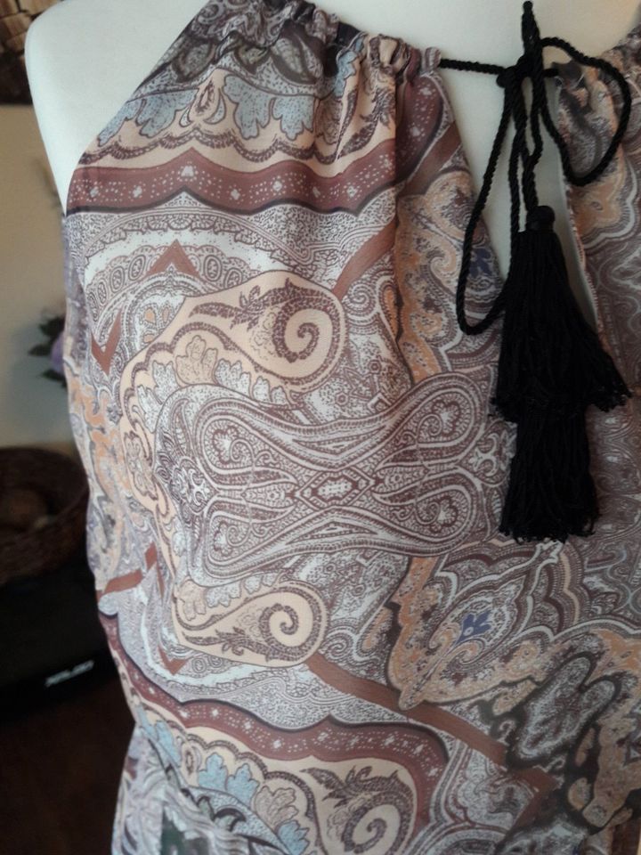 Tolles Maxikleid im von Mango in Größe S bzw. 38 in Würzburg