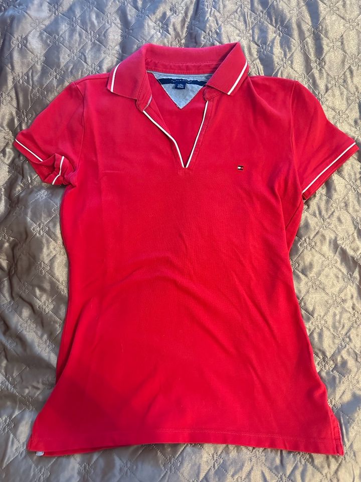 Tommy Hilfiger T-Shirt Pink Gr. XS in München