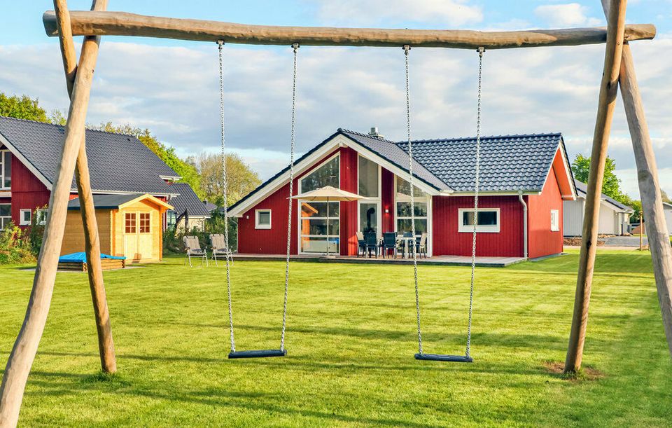 Ferienhaus am Wardersee für 8 Personen in Lübeck