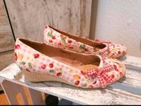Tamaris Schuhe Sommer Kirschen Erdbeeren Keilabsatz Pumps Gr.37 Brandenburg - Wittstock/Dosse Vorschau
