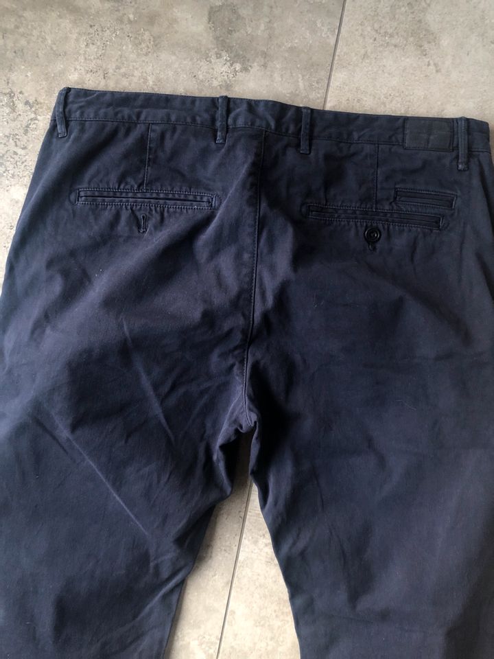 Marc O‘Polo Chino Stoffhose blau navy 33/34 in Bad Harzburg