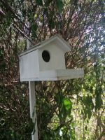 Eichhörnchen-Häuschen mit Futterplatz, Standbein, wetterfest weiß Hessen - Rodgau Vorschau