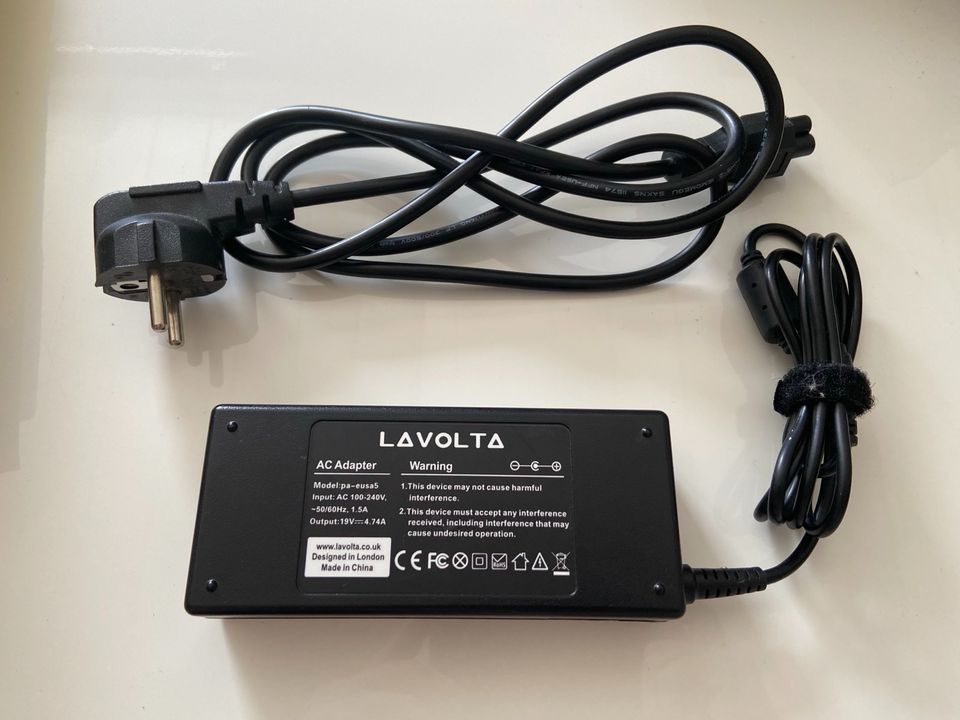 Lavolta Netzteil | 90W | 19V 4,74A in Brücken (Pfalz)