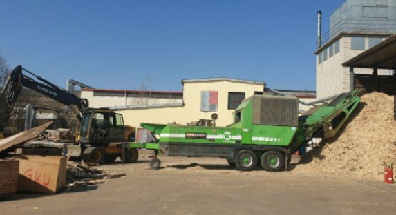 Brecher Brecheranlage Bauschutt schredder Abriss Abbruch in Sangerhausen