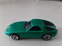 Hot Wheels Porsche 944 Modellauto/grün/1:58 Nordrhein-Westfalen - Menden Vorschau