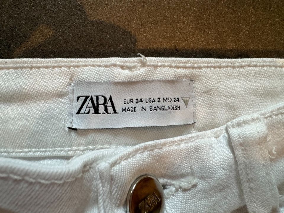 Zara Jeggins weiß schwarz Gr.34 in Ahrensburg