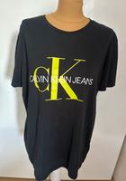 Calvin Klein T-Shirt Gr.XL Neuwertig Hessen - Weilrod  Vorschau