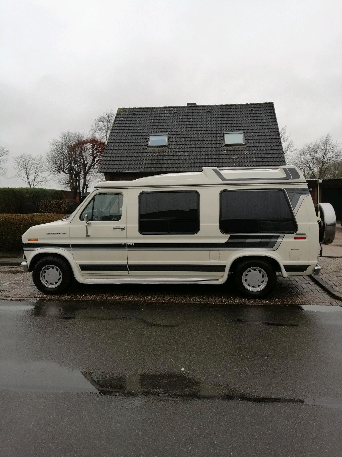 Abbildung des Autos Ford E150 Econoline  US …