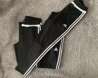 Adidas Jogginghosen Hosen ohne Bund Set drei Stück 152 XS TOP Nordrhein-Westfalen - Solingen Vorschau